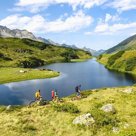 Haus Valtellina Villa Galgenul Exteriör bild